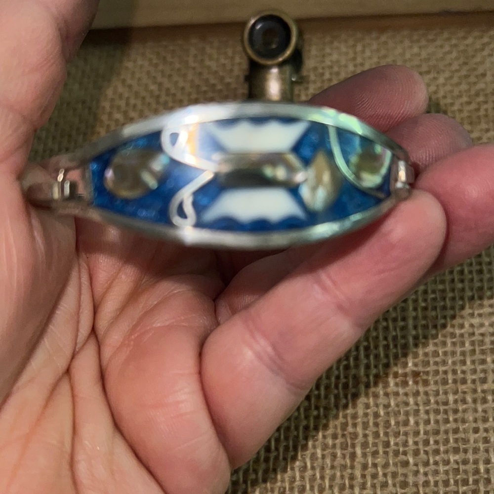 Alpaca Mexico Silver Tone Mother Of Pearl Multicolor Inlay Butterfly Bracelet